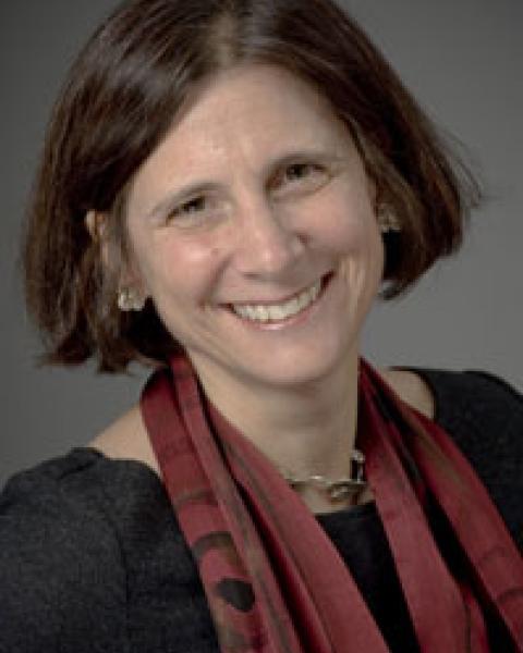 headshot of Lisa MacFarlane